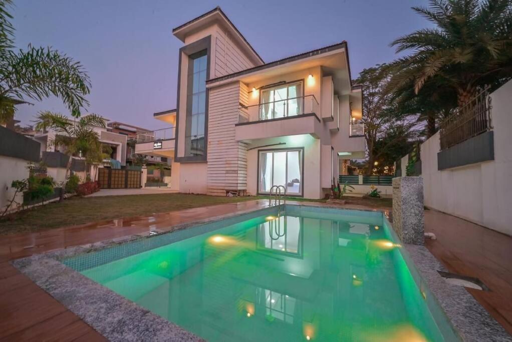 Royal Paradise Villa Lonavala Bagian luar foto