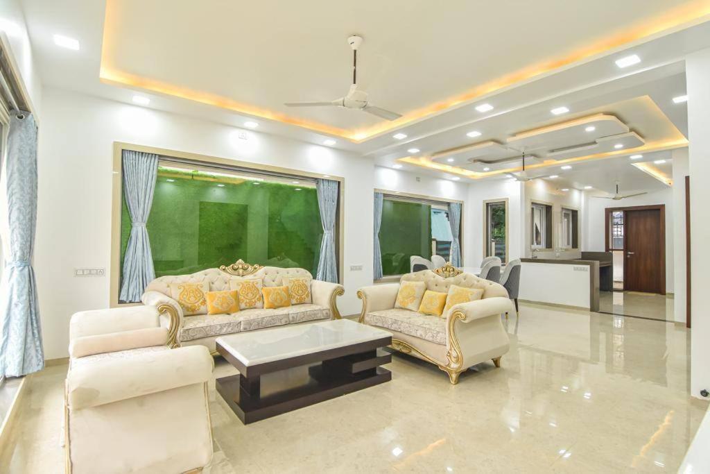 Royal Paradise Villa Lonavala Bagian luar foto