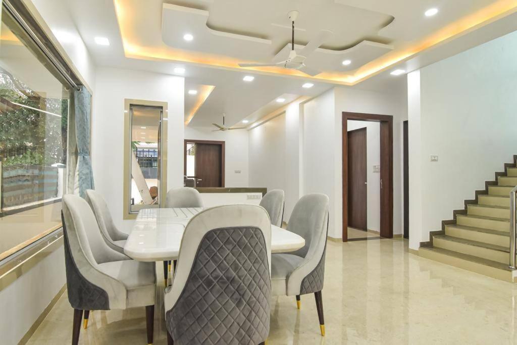 Royal Paradise Villa Lonavala Bagian luar foto